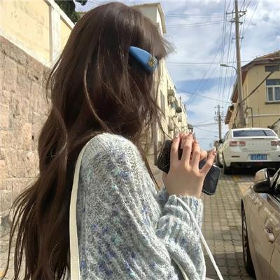 樱花树下的时间胶囊